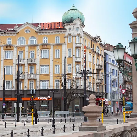 Hotel Lion 3*