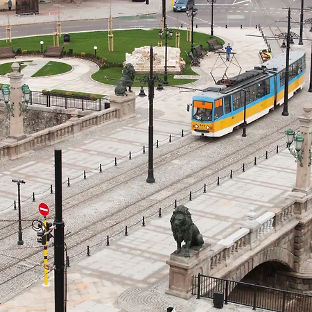 ليون فندق 3*