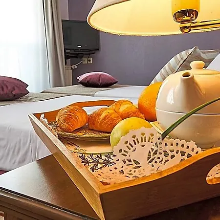 Lion Hotel 3*