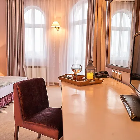 Hotel Lion 3*